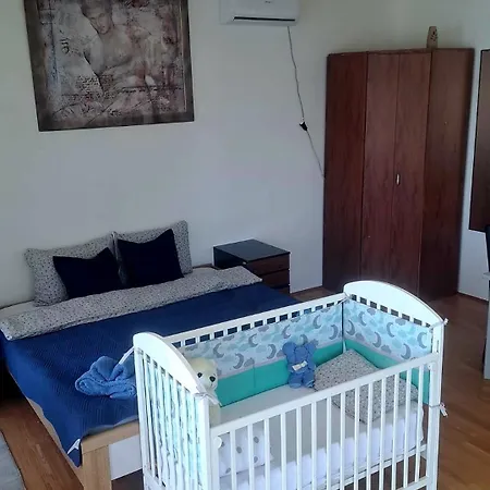 Sobe I Terasa * Semendire