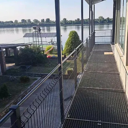 Sobe I Terasa * Semendire