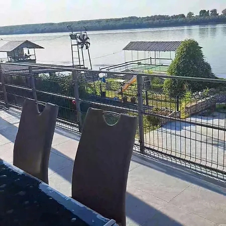 Sobe I Terasa Daire *