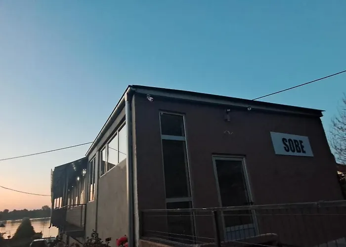 Sobe I Terasa 公寓 斯梅代雷沃