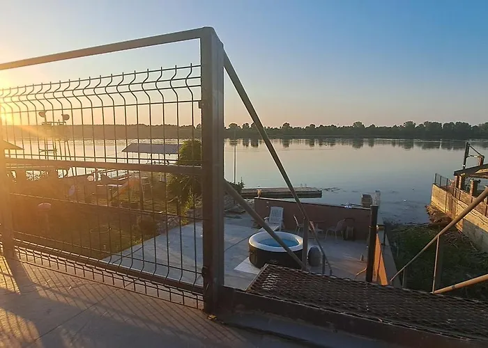 公寓 Sobe I Terasa 斯梅代雷沃